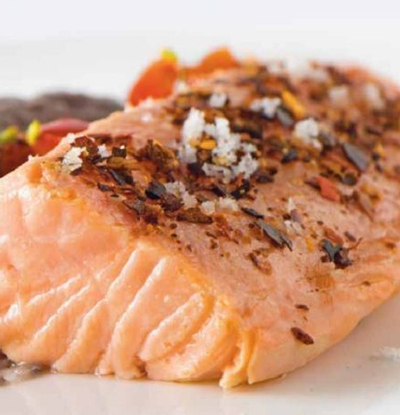 Receta Osoji Salmon al merquen sobre pure de habas con cebollas acarameladas al tinto