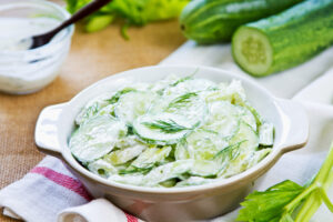 RECETA ENSALADA DE PEPINO Y YOGURTH