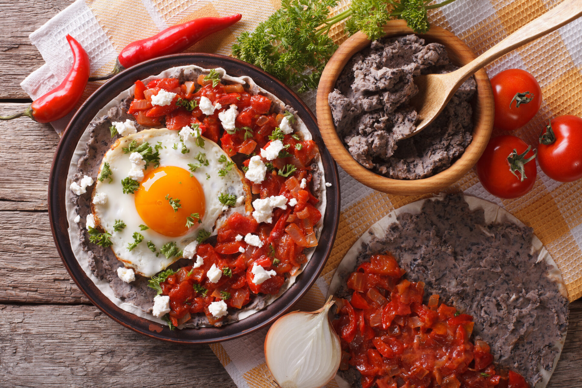 RECETA HUEVOS RANCHEROS